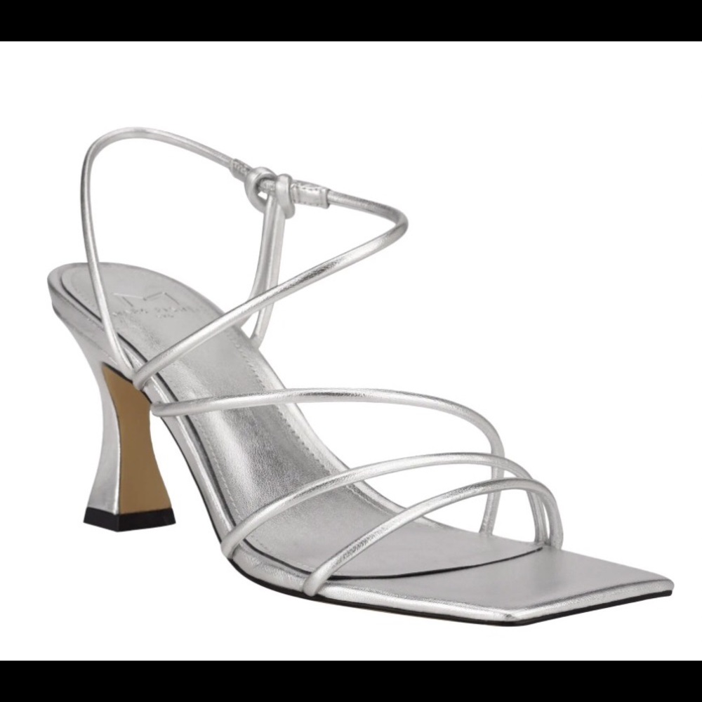 NWT Marc Fisher Dami Strappy Sandal